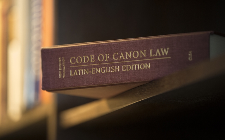  Receptarea în formarea dreptului canonic din Evul Mediu